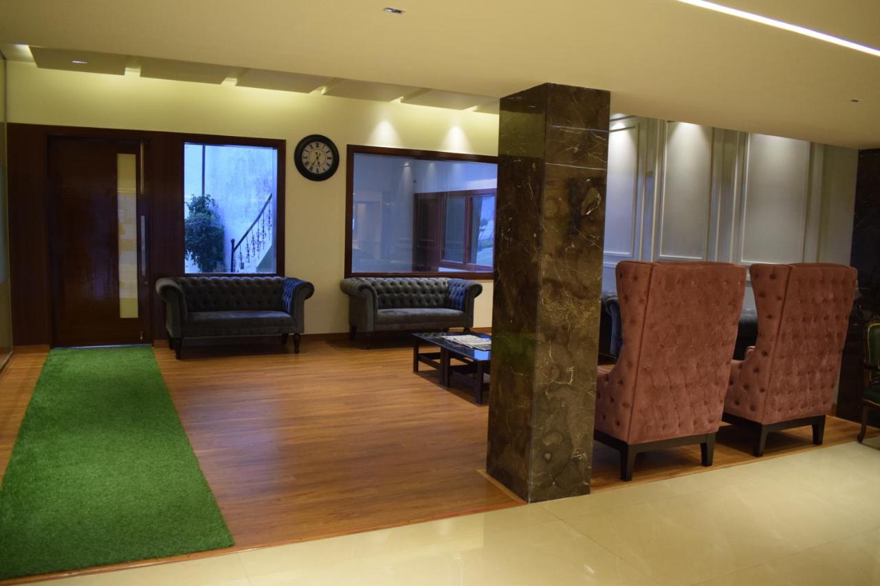 Hotel Ambica Katra Катра Екстер'єр фото