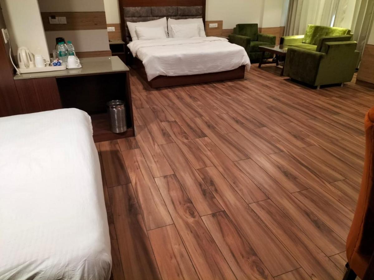 Hotel Ambica Katra Катра Екстер'єр фото