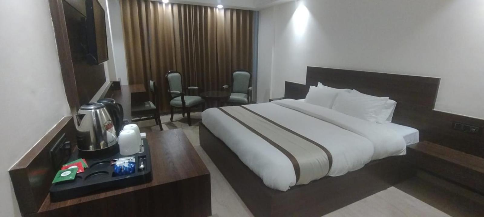 Hotel Ambica Katra Катра Екстер'єр фото