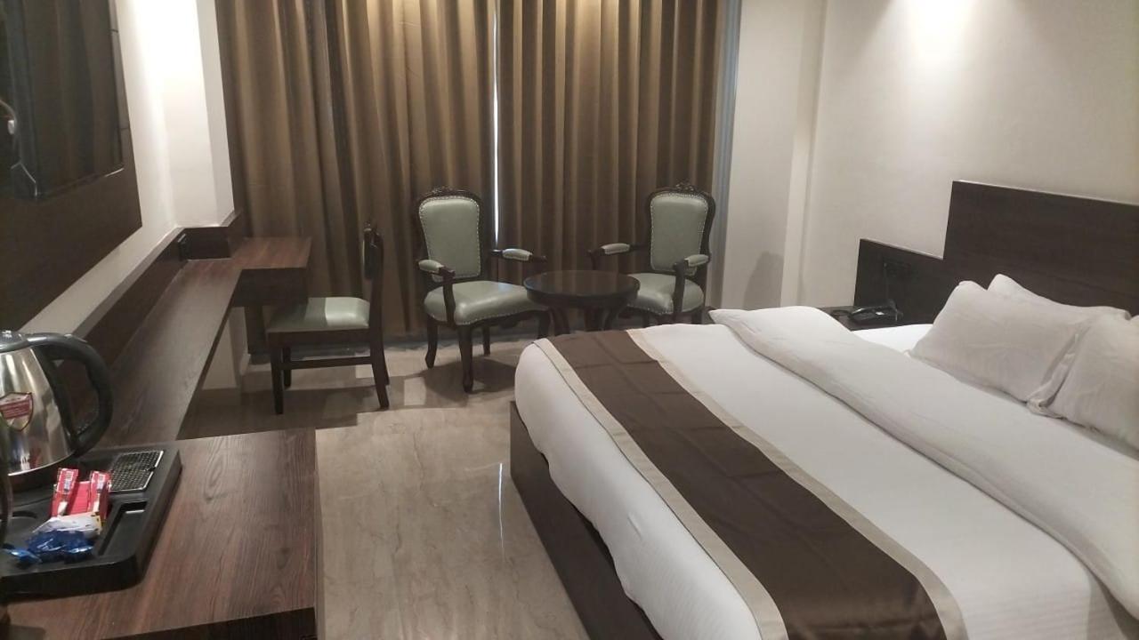 Hotel Ambica Katra Катра Екстер'єр фото