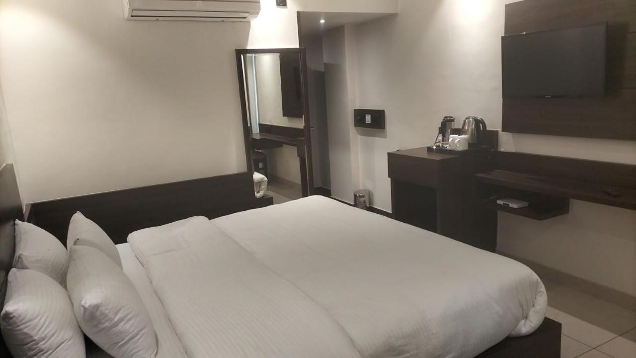 Hotel Ambica Katra Катра Екстер'єр фото